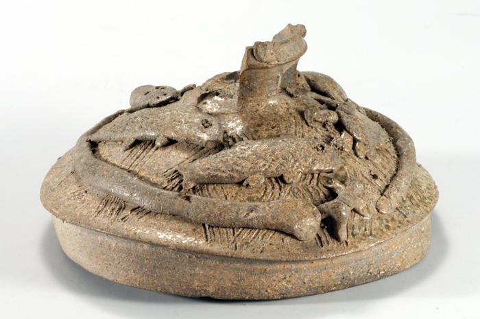 Clay jar lid with snake turtle frog fish