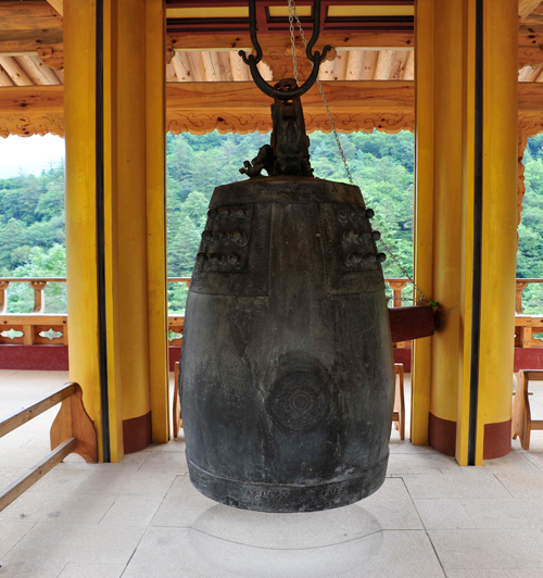 Oldest Buddhist bronze temple bell of Korea