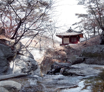 Hanok pavilion at stream in Taebaeksan Mountain