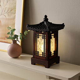 Bedside Lamp Wood Shade with Traditional Korean Roof and Window